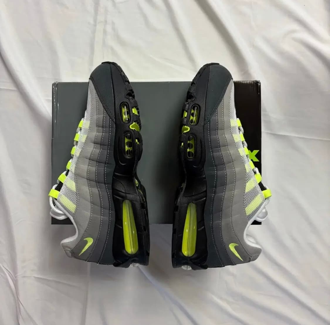 (새상품) [285] 나이키 에어맥스 95 OG 네온 2025 상품이미지6