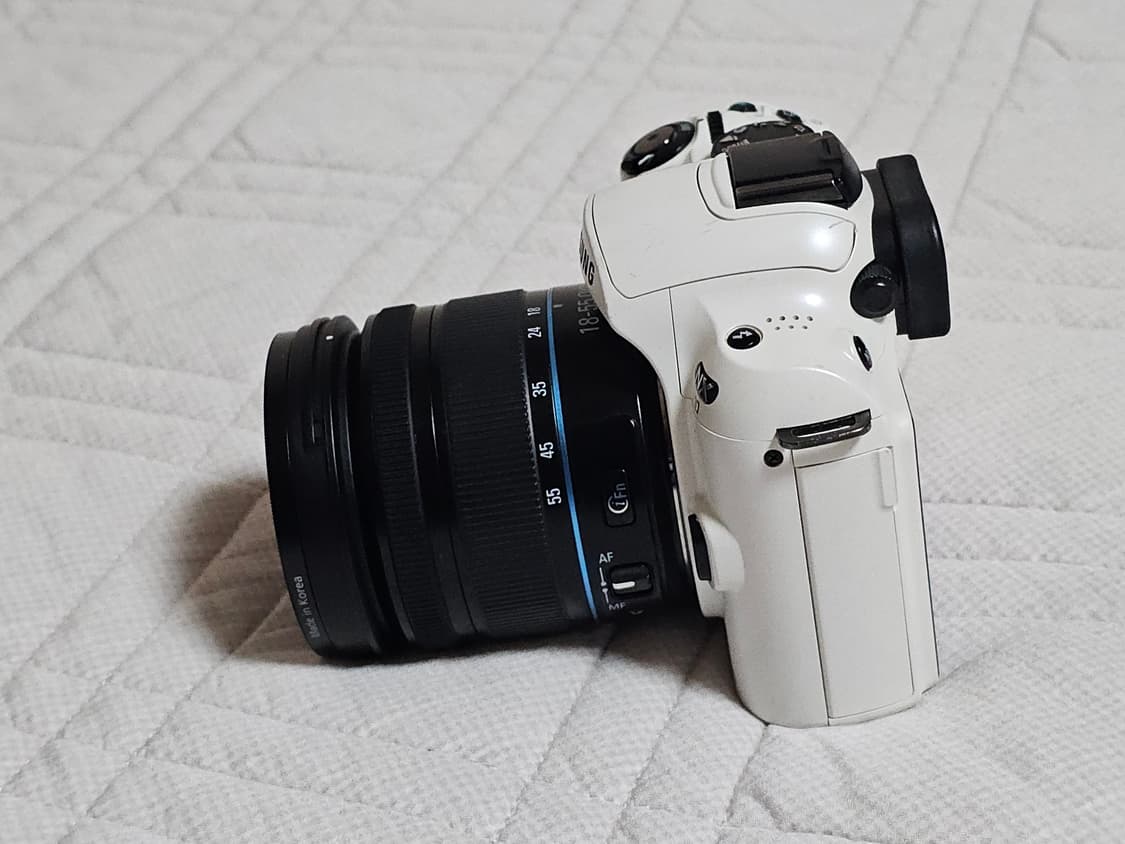 DSLR 감성, 삼성 NX10 미러리스 카메라 상품이미지4