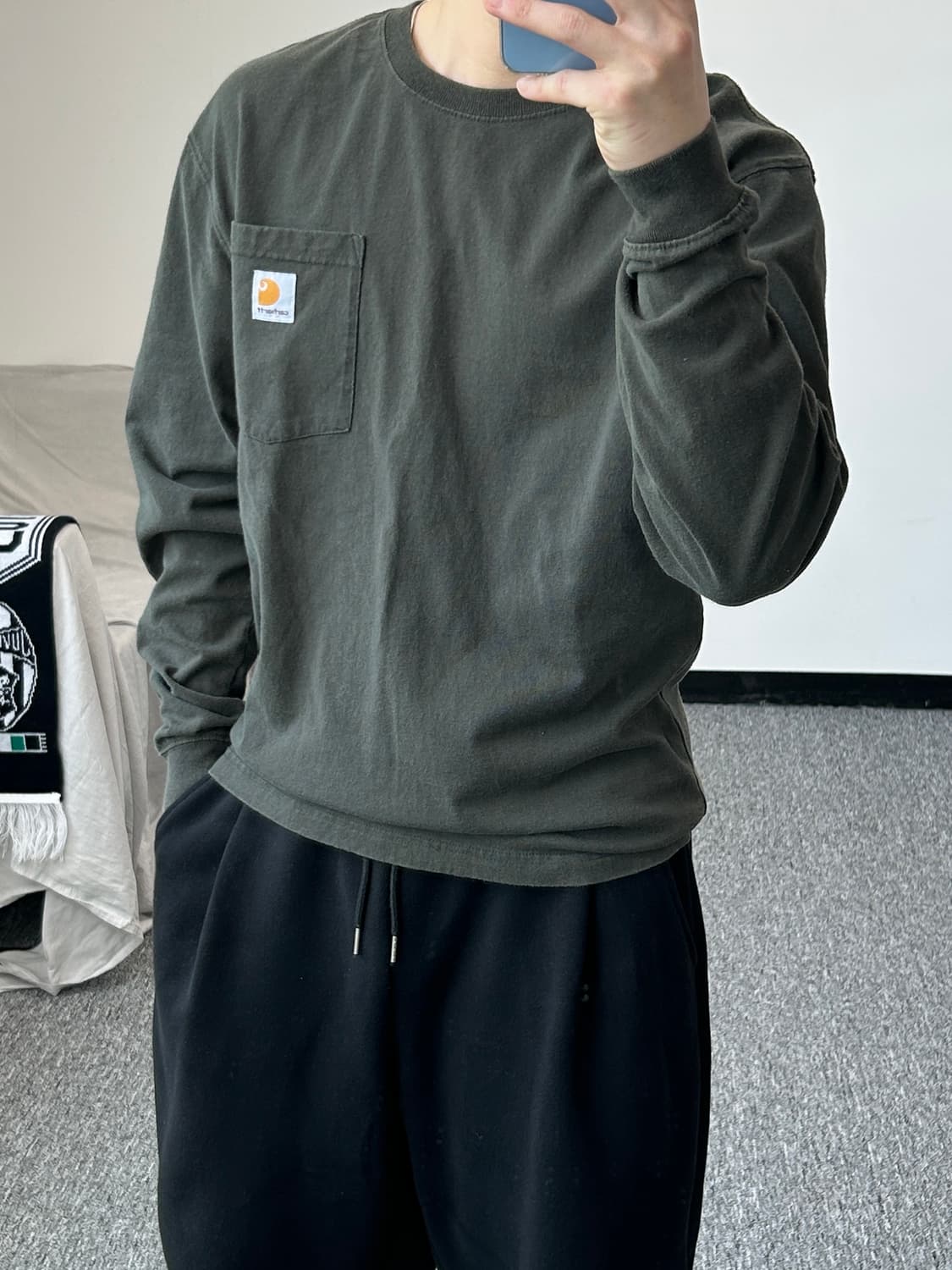 칼하트 오리지널 핏 카키 포켓 롱슬리브 상품이미지9