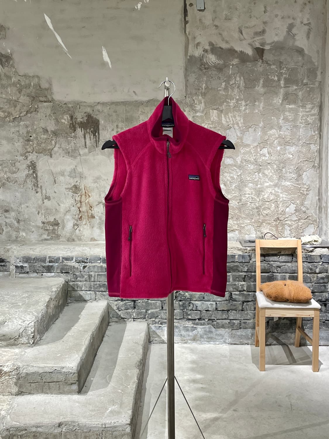 파타고니아 우먼 라즈베리 r2 플리스 베스트 상품이미지1