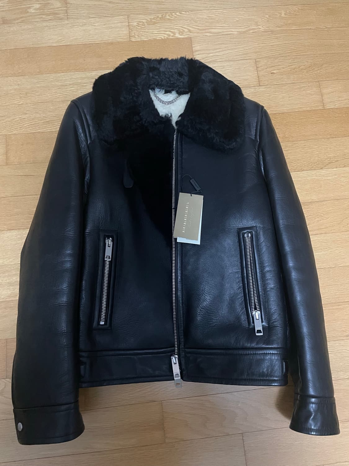 버버리 / 에비에이터 쉐어링 무스탕 자켓 / 46 상품이미지1