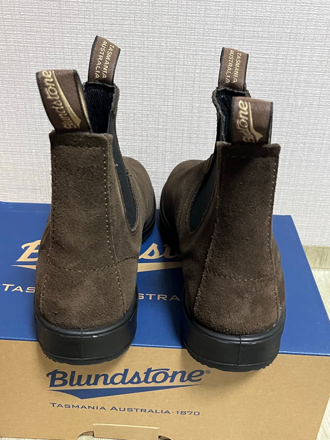 블런드스톤 2410 스웨이드 첼시부츠 8사이즈(270) 상품이미지3