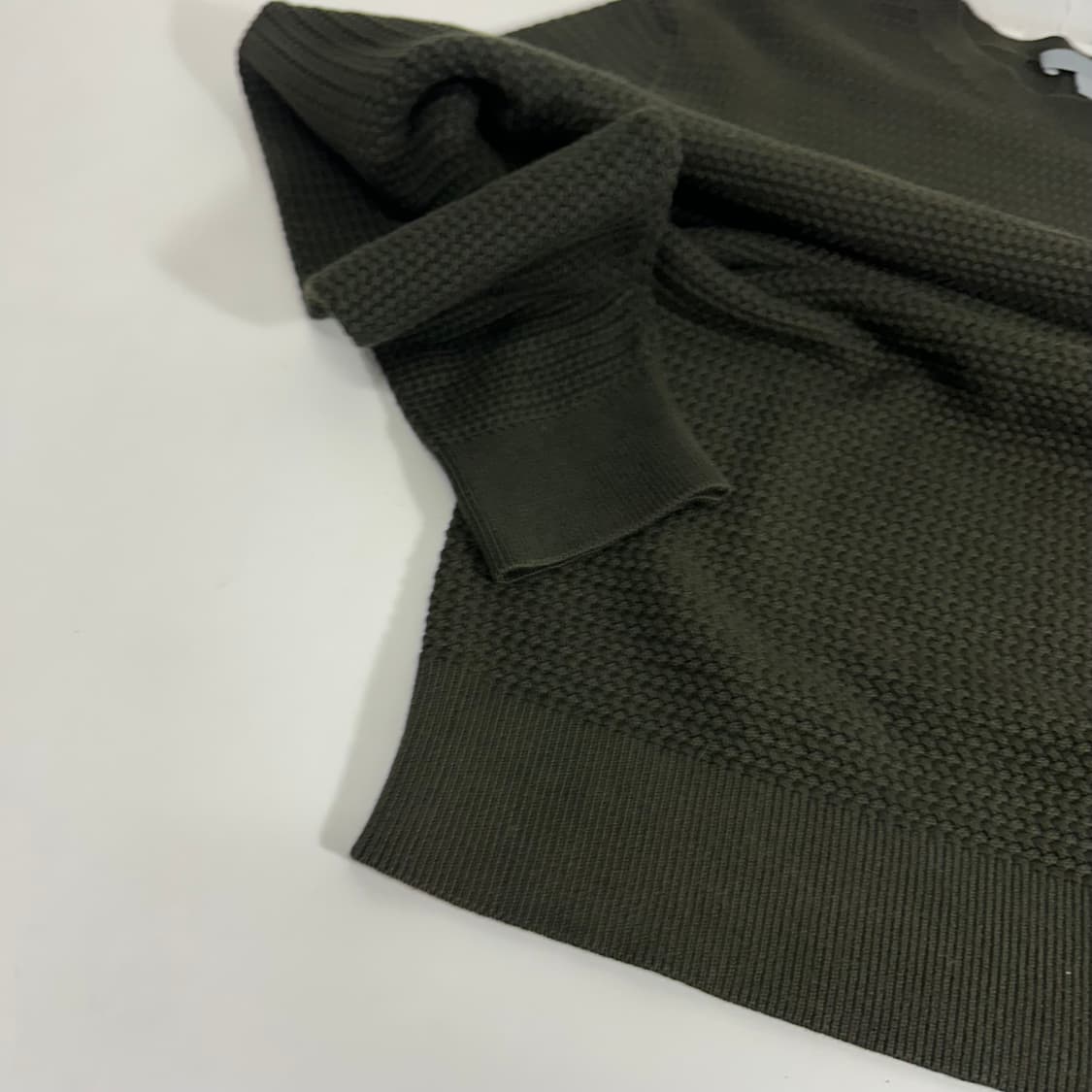 M COS 코스 카키 짜임 라운드니트 상품이미지4