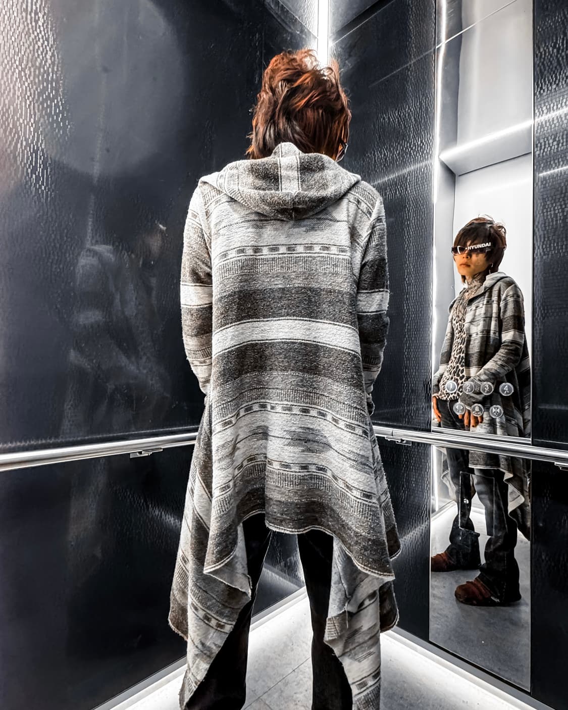 GOA – Hooded Ethnic Pattern Draped Cardi 상품이미지4