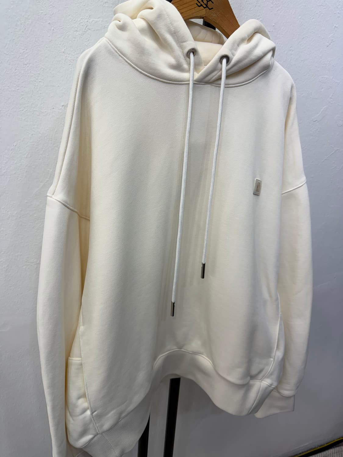 정품) 솔리드옴므 백로고 후드티 48 상품이미지2