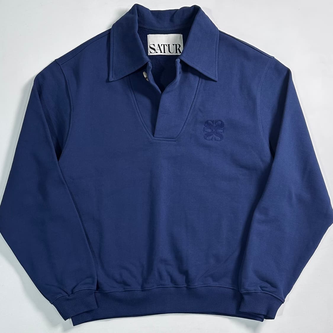 세터 네이비 카라 맨투맨 상품이미지1