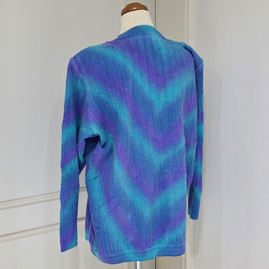 일본빈티지)오로라 그라데이션 퍼플x블루x민트 로맨틱 90s 니트가디건 상품이미지4