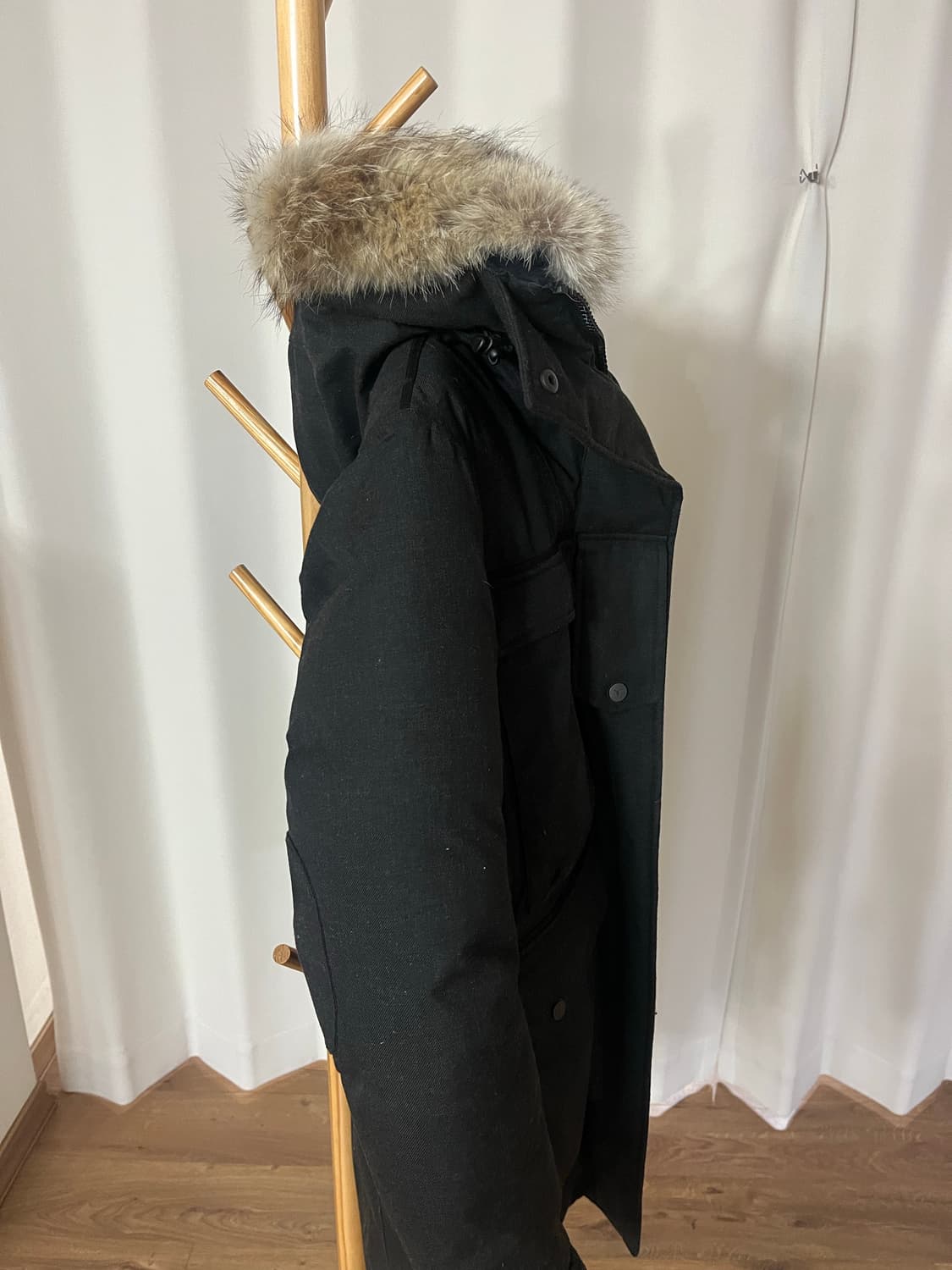 노비스 패딩 판매합니다. 상품이미지3