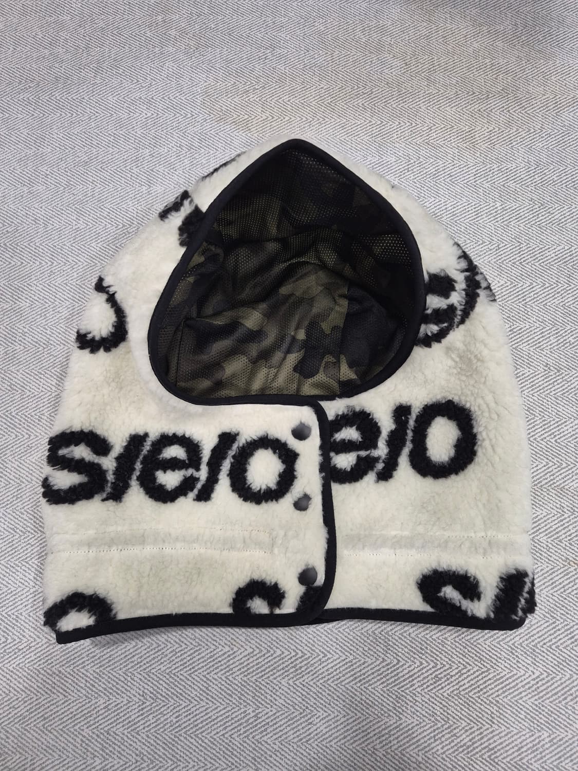 s/e/o 에스이오 로고 플리스 후드 바라클라바 / 화이트 상품이미지2