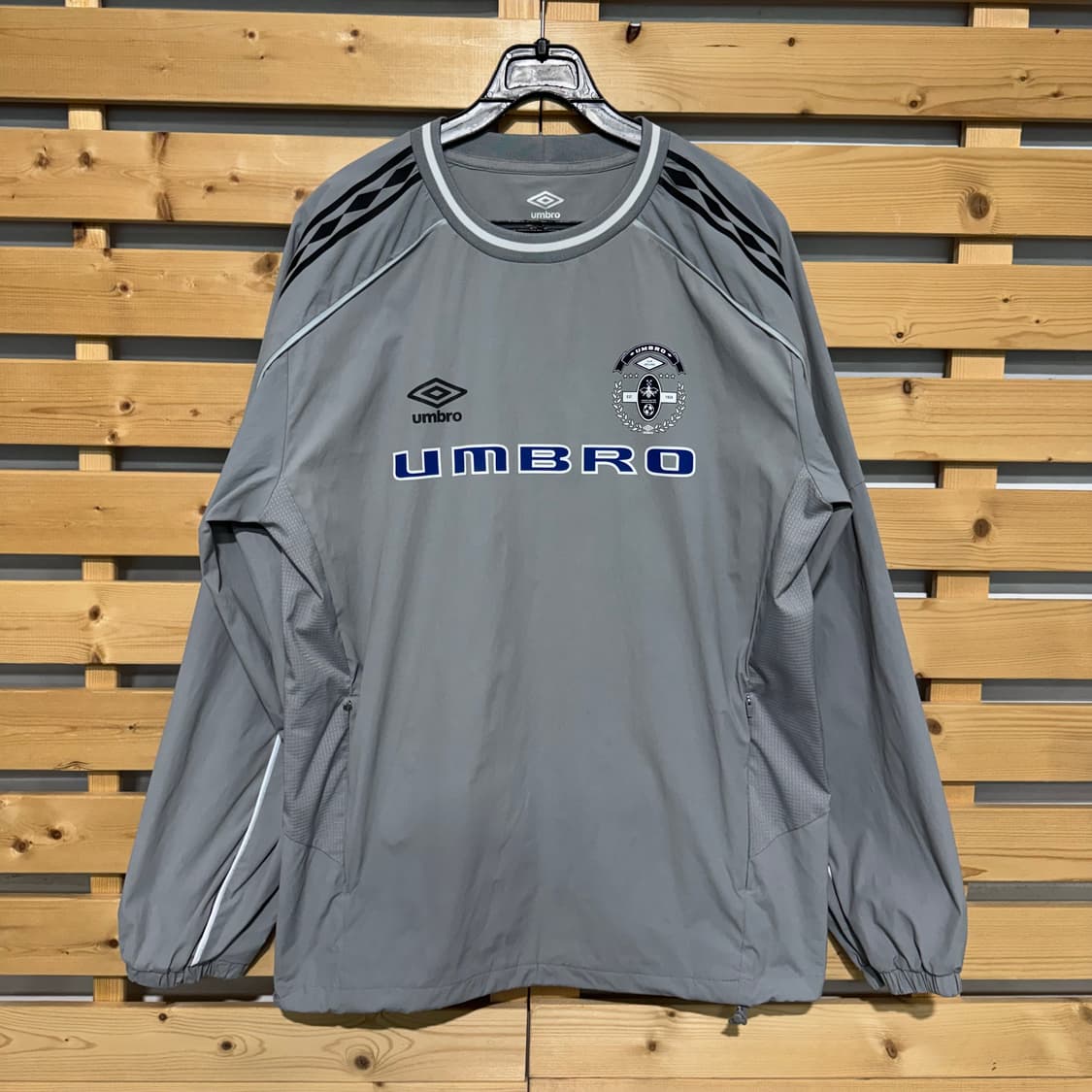 엄브로 웜업 상품이미지1