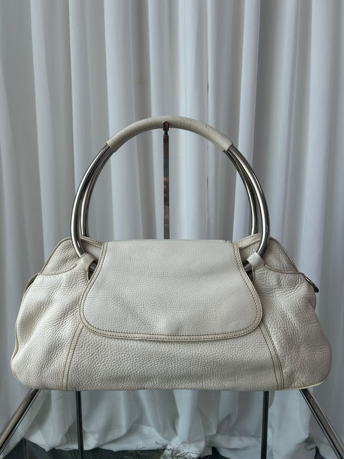 프라다 SS2003 메탈 바 비텔로 다이노 레더 링 백 상품이미지4