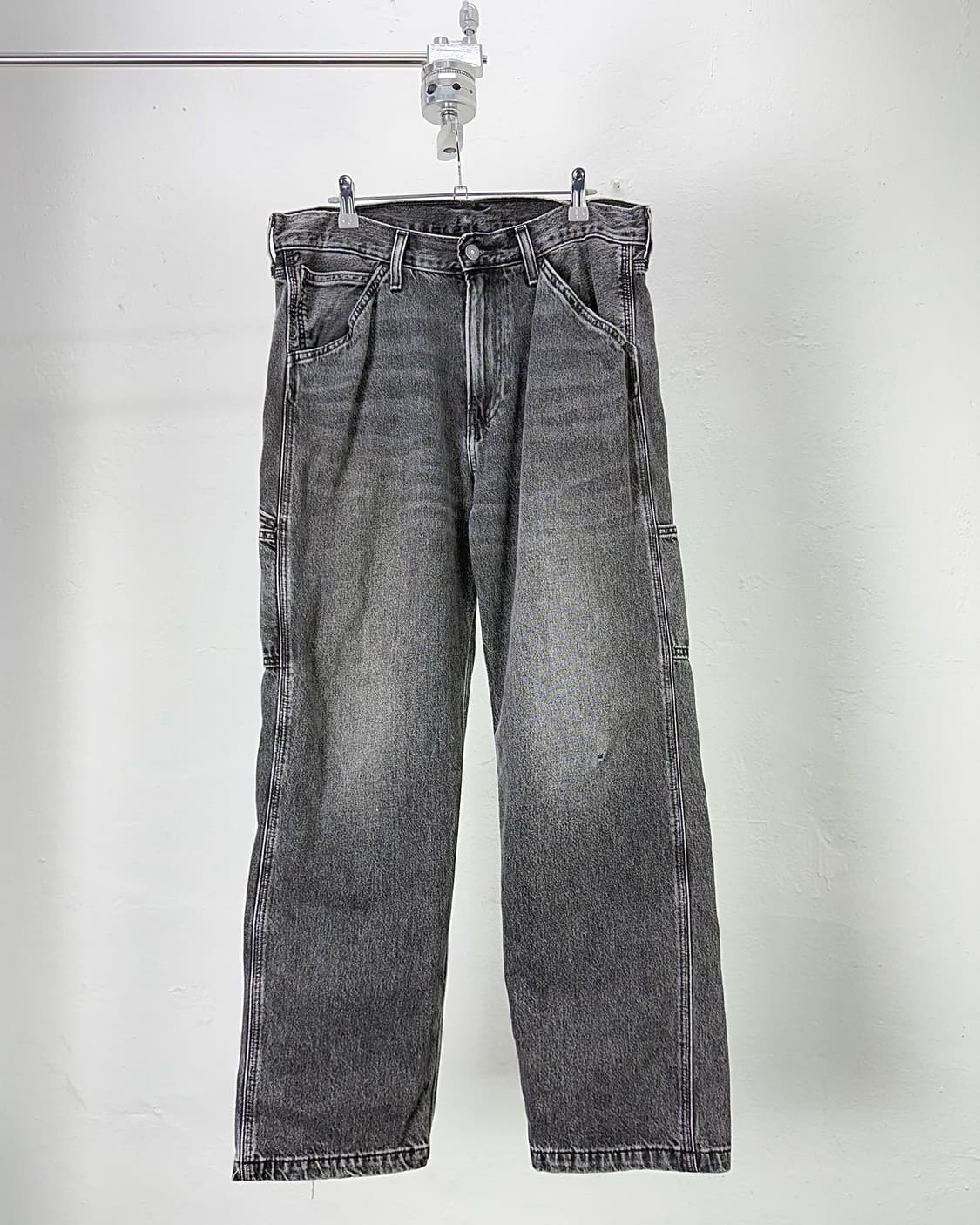 리바이스 워시드 그레이 루즈 카펜터 데님 팬츠 상품이미지1