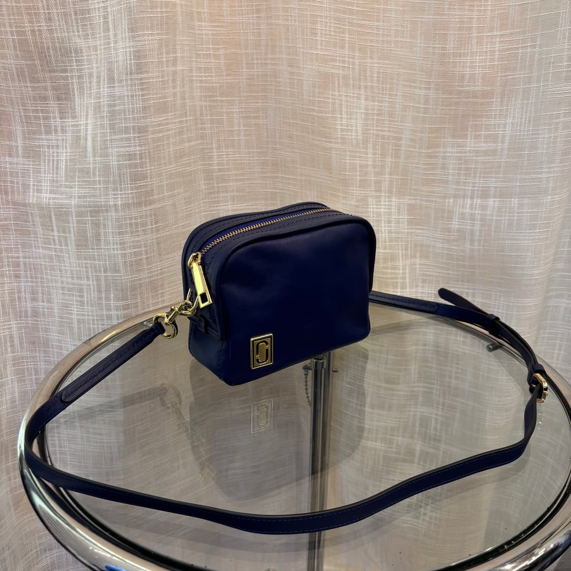 정품 마크제이콥스 카메라 크로스백 상품이미지3