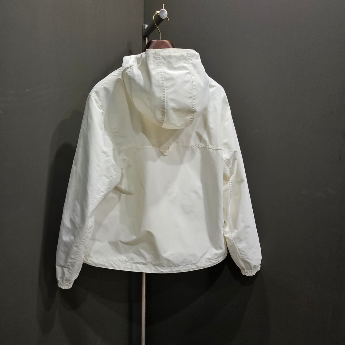 루이비통 모노그램 리버시블 버질아블로 바람막이 후드 자켓 상품이미지4