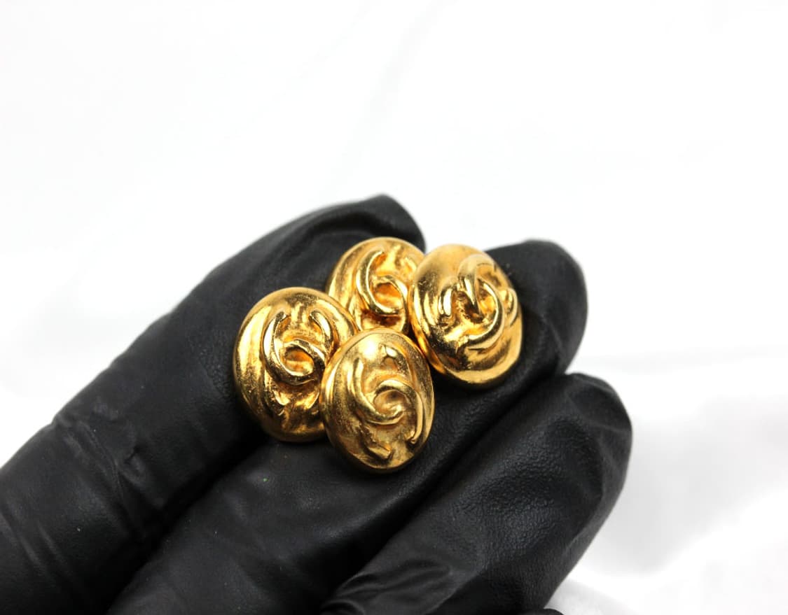 샤넬 A+등급 남자 명품 커프스 빈티지 단추 모티브 상품이미지6