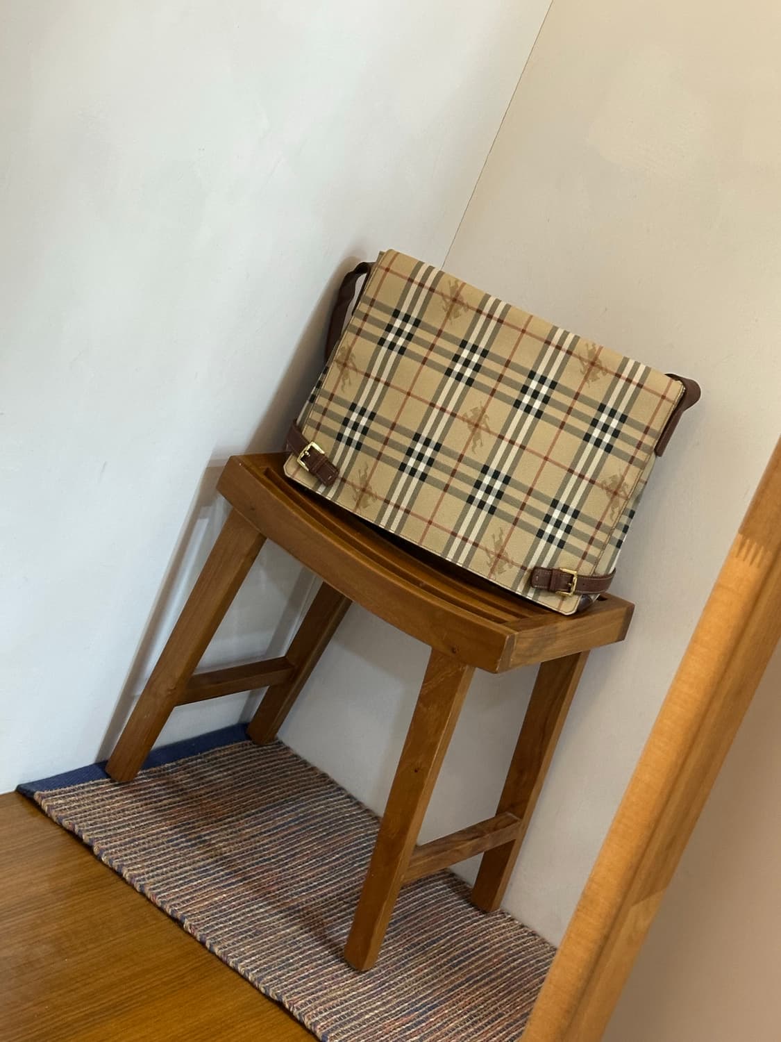 버버리 크로스백 상품이미지2