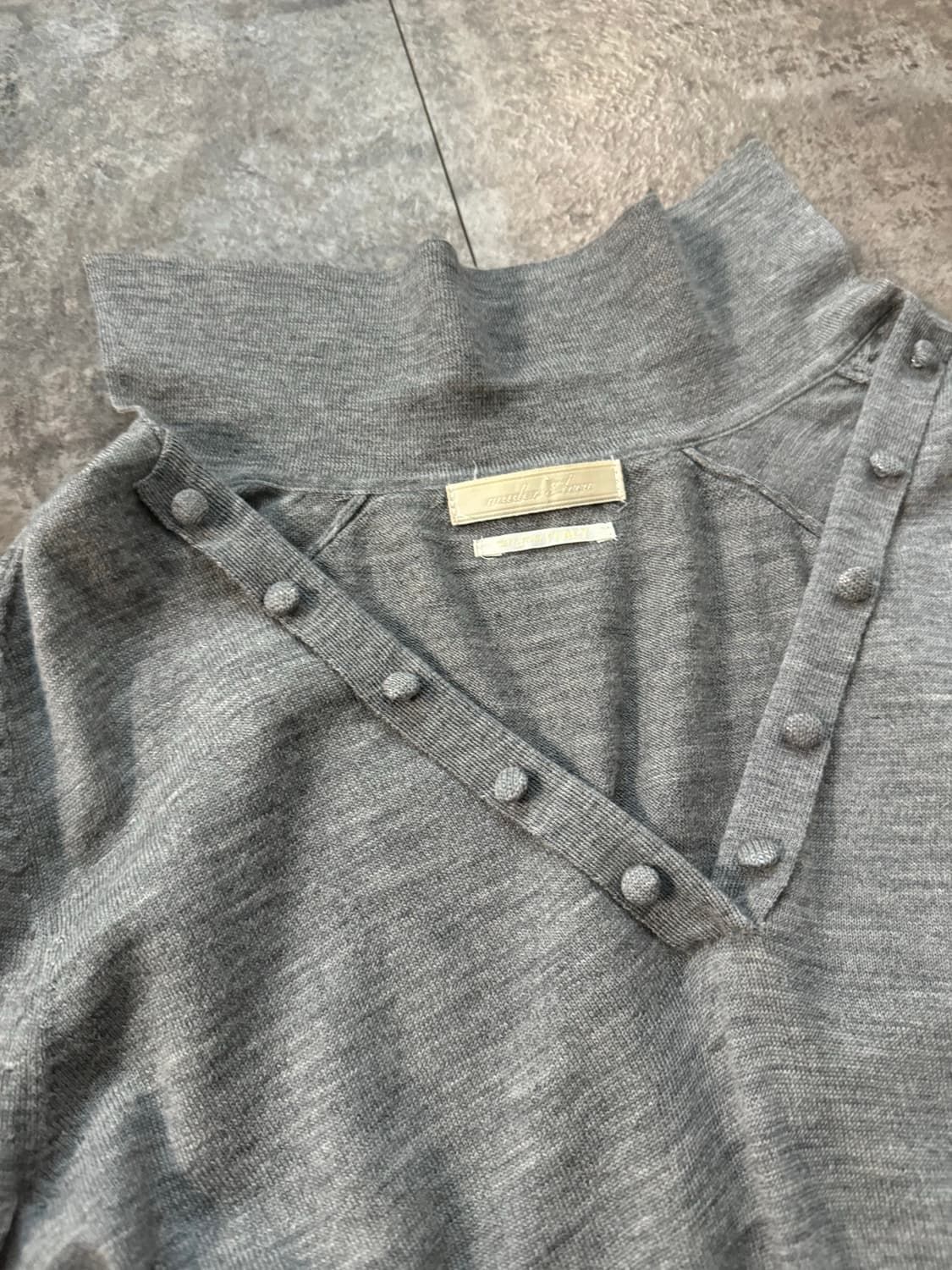 버튼 와이드 넥 울 카라 니트  상품이미지2