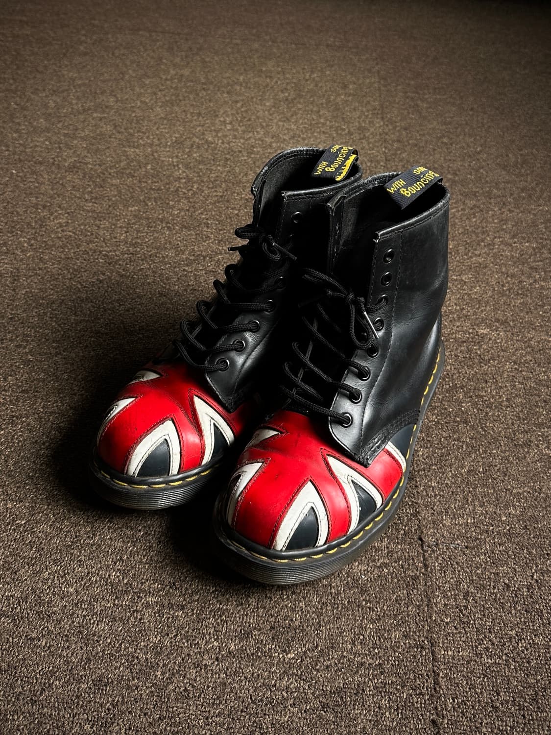 Dr. Martens 유니언 잭 8홀 부츠 상품이미지2