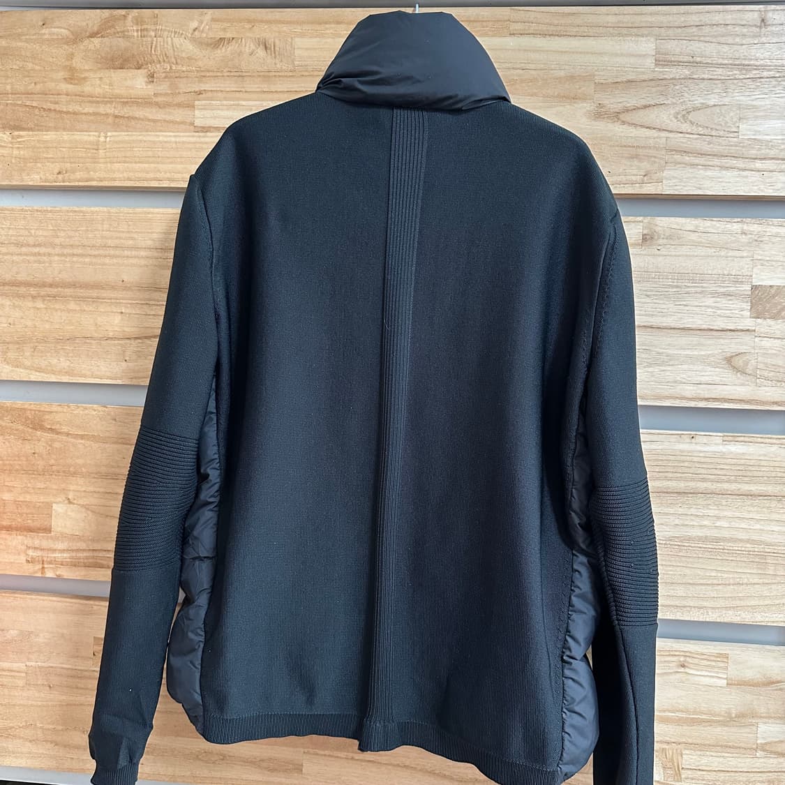 몽클레어 빅로고 니트패딩 XL 블랙 상품이미지4