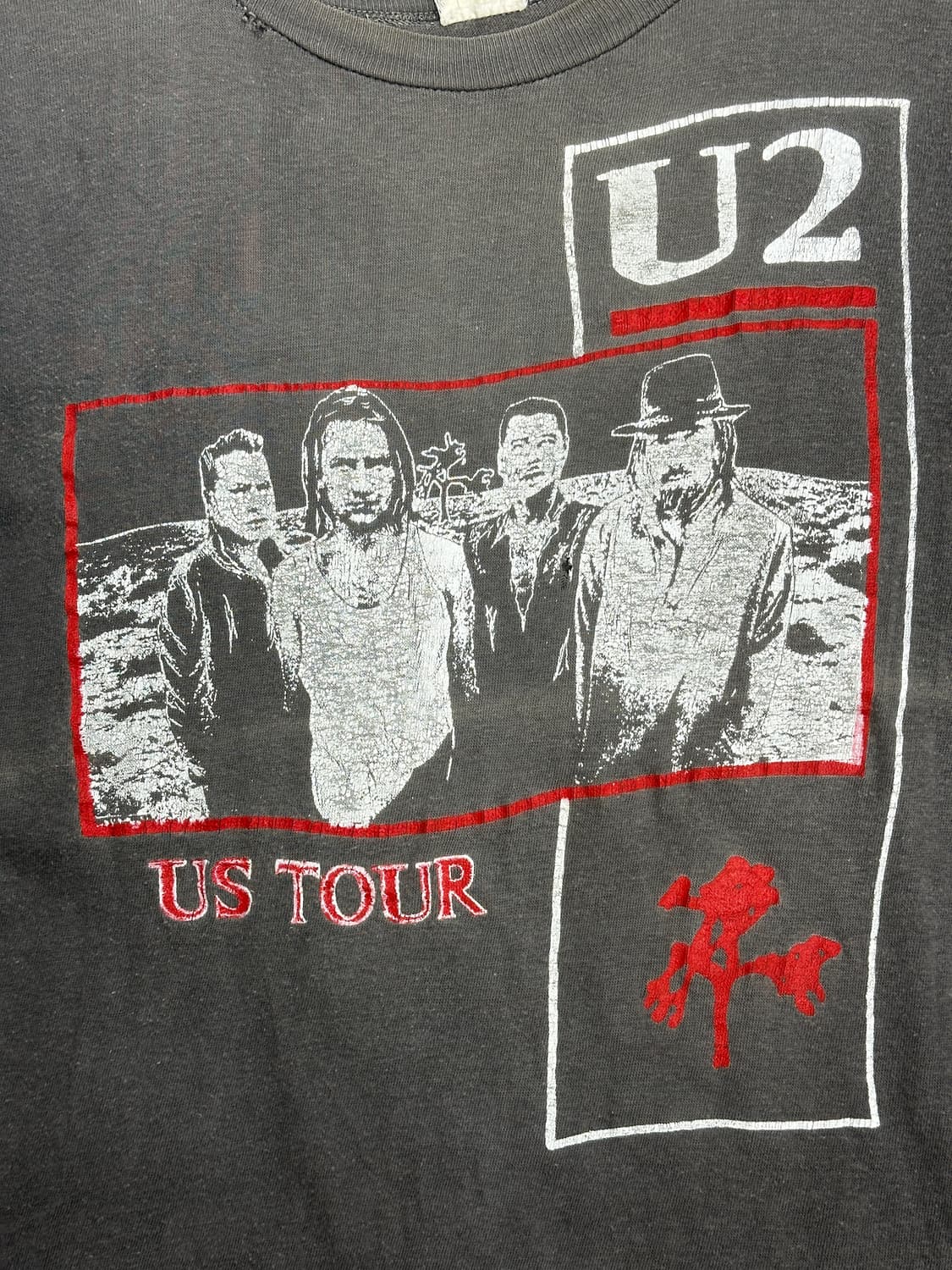 1983' U2 Under a Red Blood Sky 투어 티셔츠 M 상품이미지3