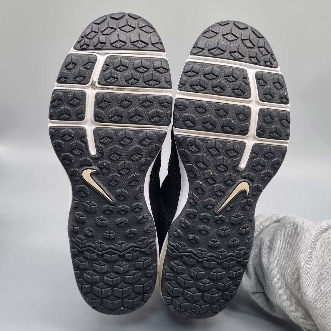 나이키 에어맥스 타이파 남성운동화285 상품이미지3