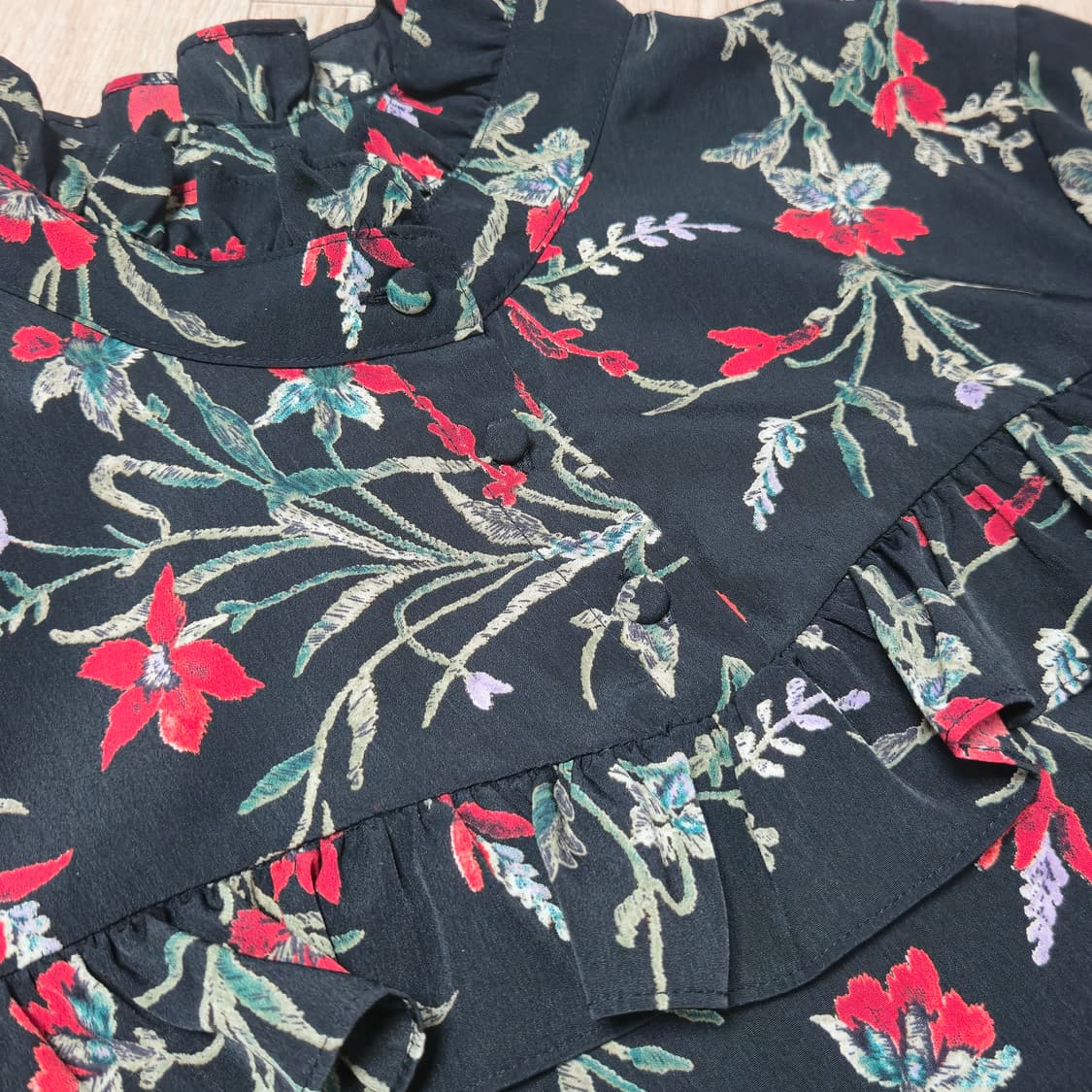 55)EGOIST 플라워 패턴 프릴 블라우스 상품이미지4