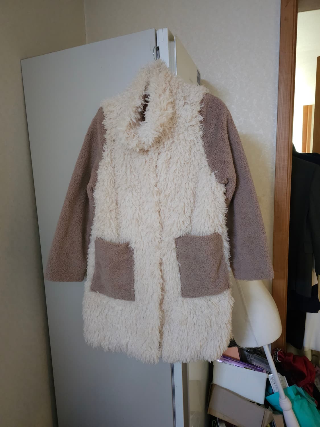 새상품)아이보리/베이지 뽀글이 털 코트 상품이미지1