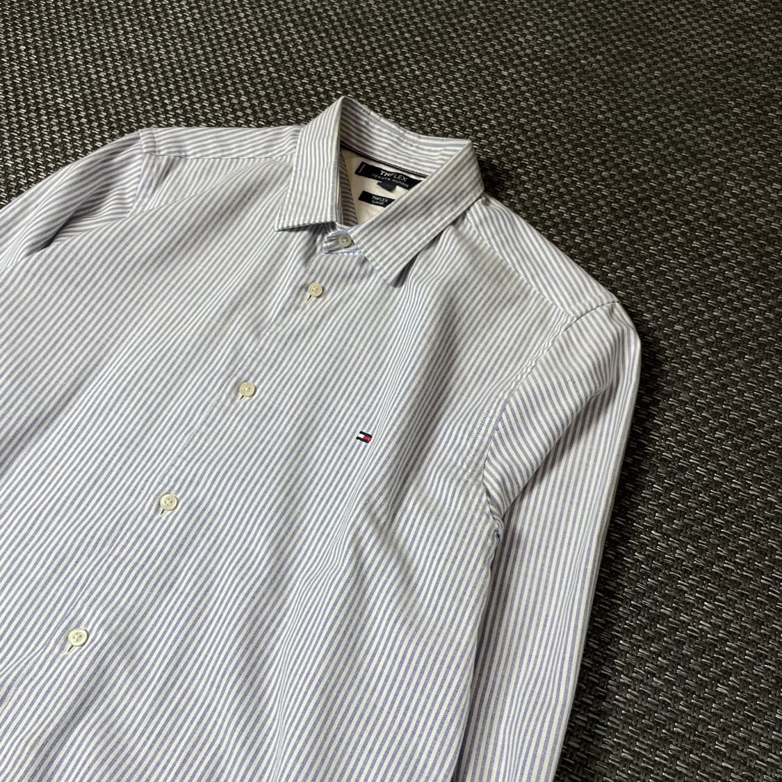 타미힐피거 자수로고 블루 스트라이프 긴팔 셔츠 슬림핏 M 상품이미지5
