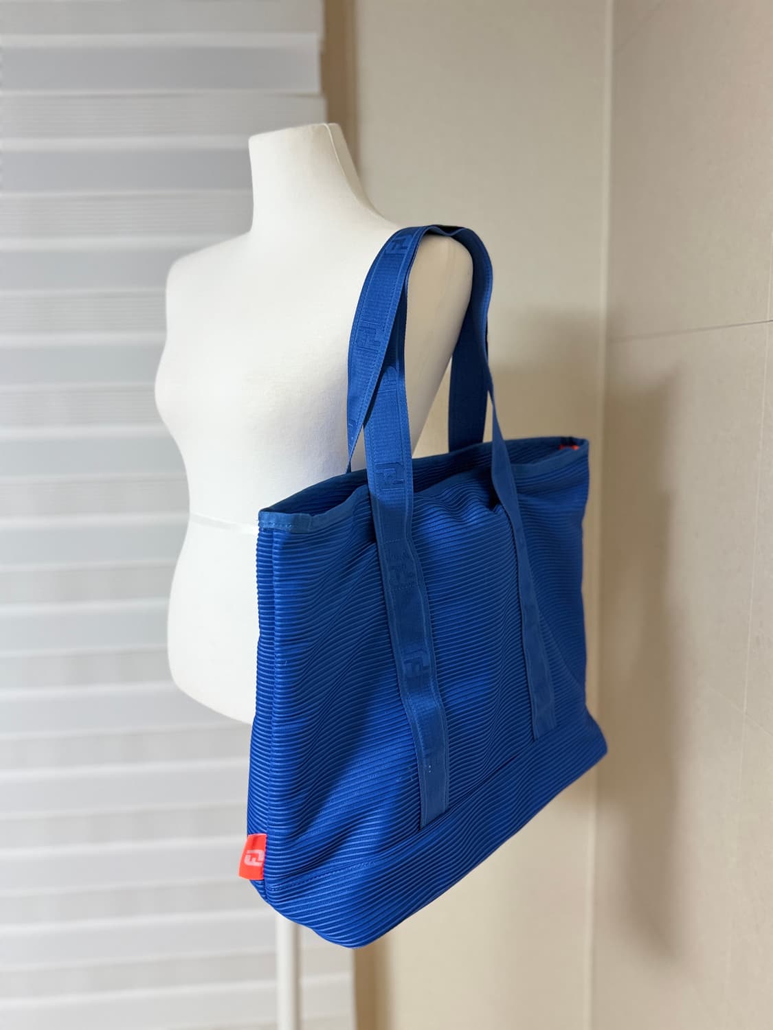 풋조이 FJ 블루 골프 보냉 숄더백 (새상품) 상품이미지4