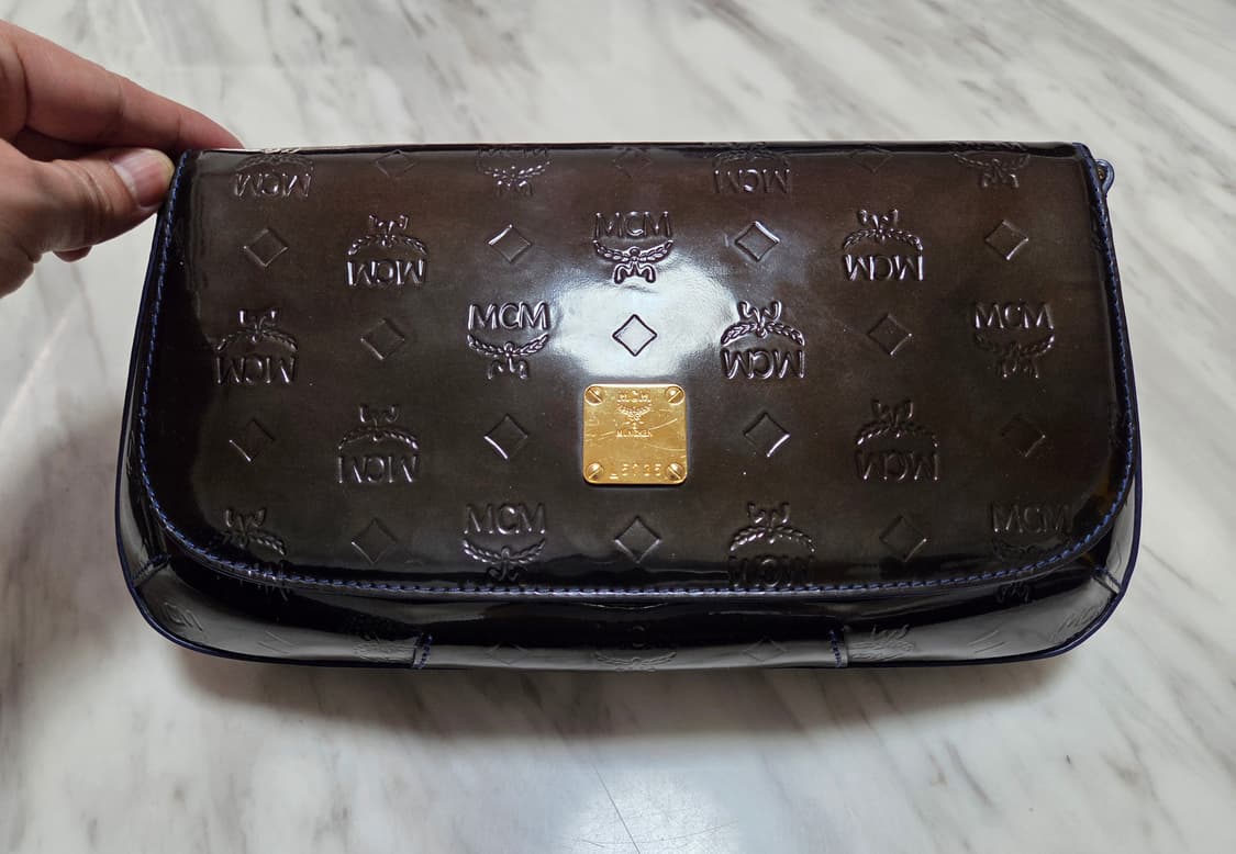 MCM 페이턴트 숄더백 상품이미지5