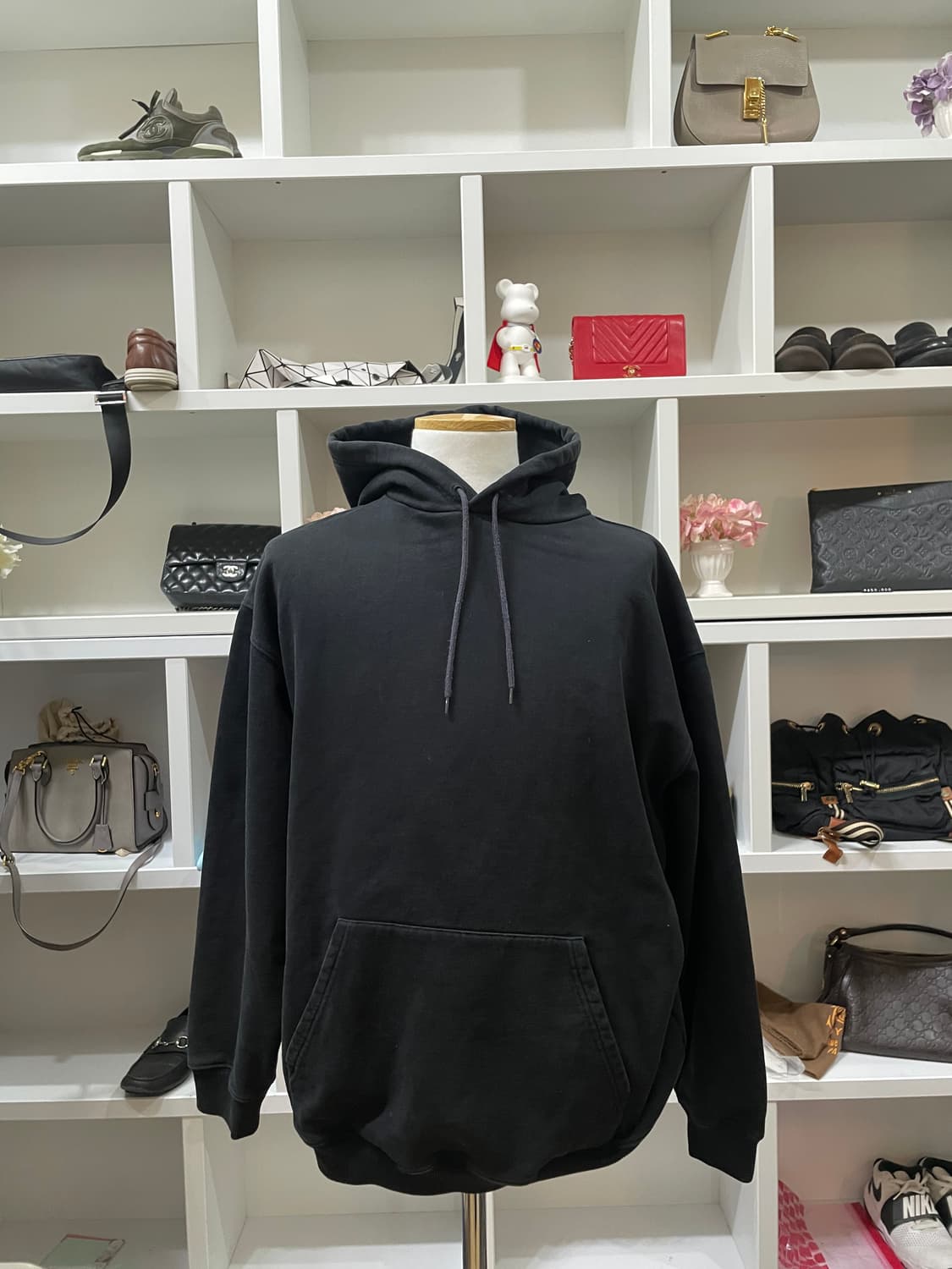 [새상품급,100-105] 발렌시아가 백로고 후드 맨투맨 스웻


 상품이미지2