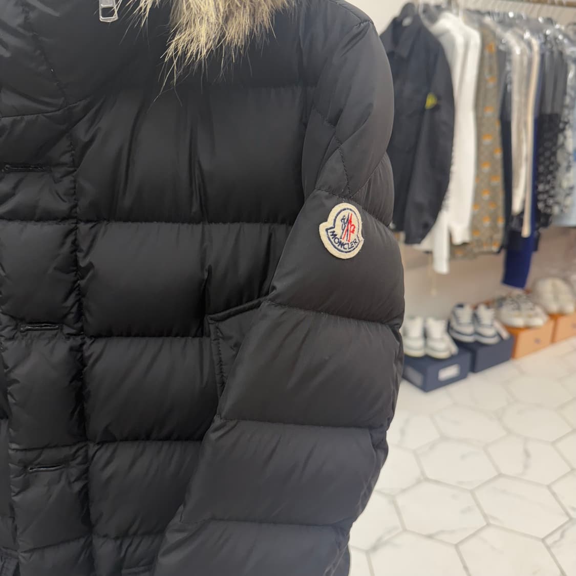 [백화점판/1] 몽클레어 클루니 패딩 블랙 상품이미지3