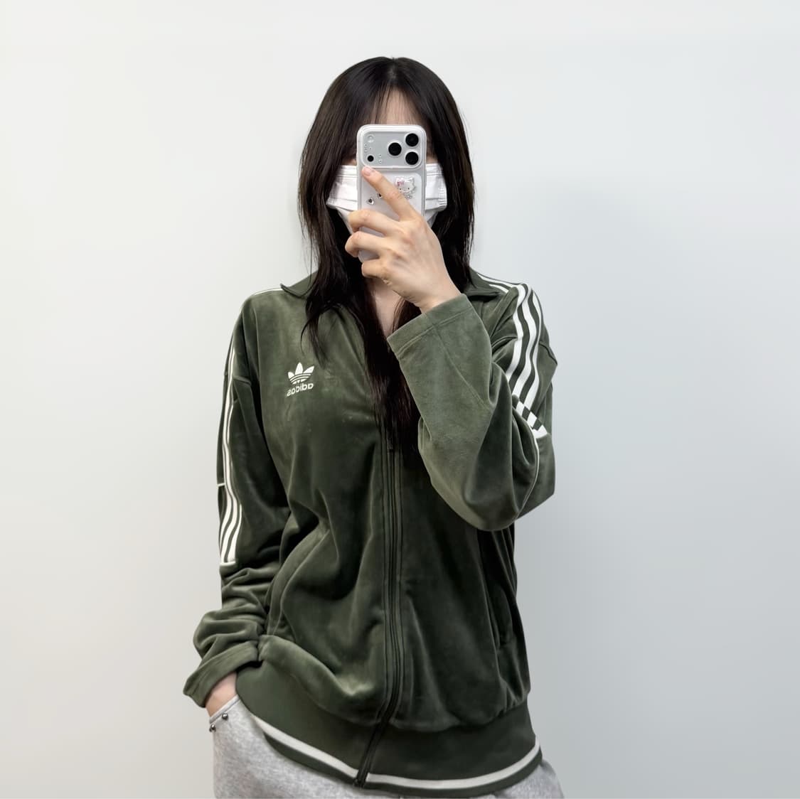 아디다스 벨루어 트랙탑 져지 자켓 올리브 그린 상품이미지1
