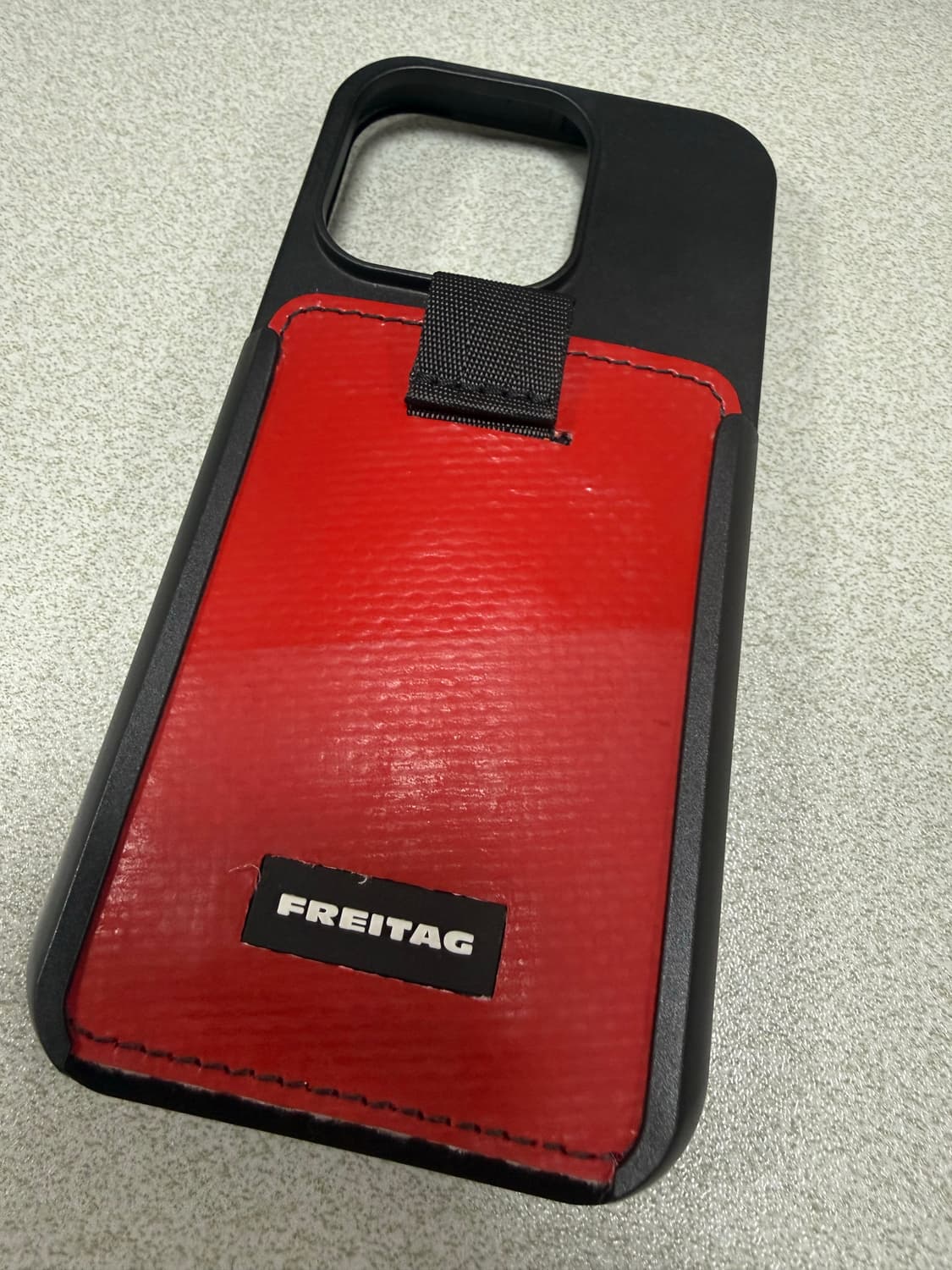 [새상품] 프라이탁 아이폰16프로 카드 케이스 상품이미지2