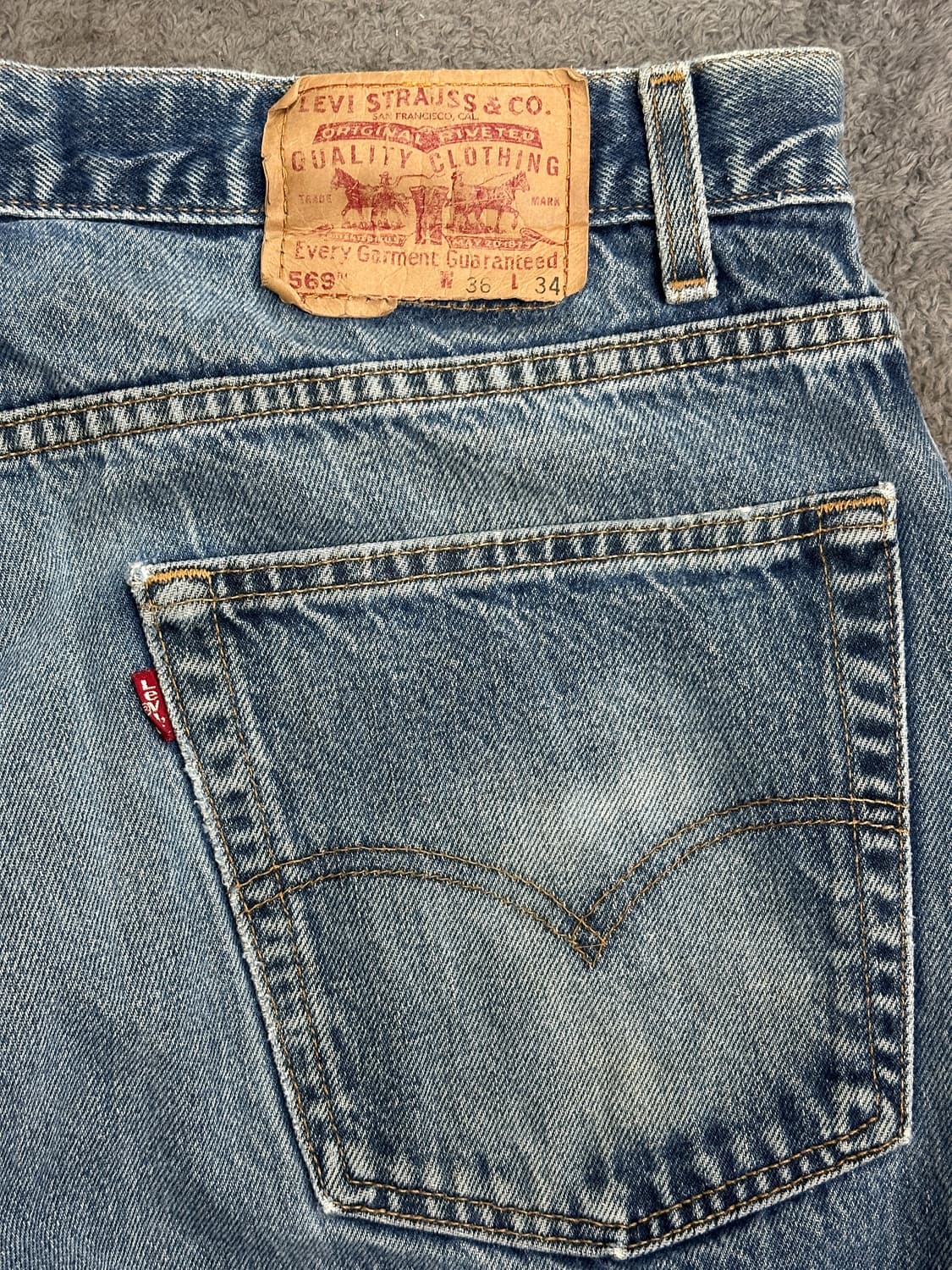 2001' 리바이스 569 데님 팬츠 36x34 상품이미지5