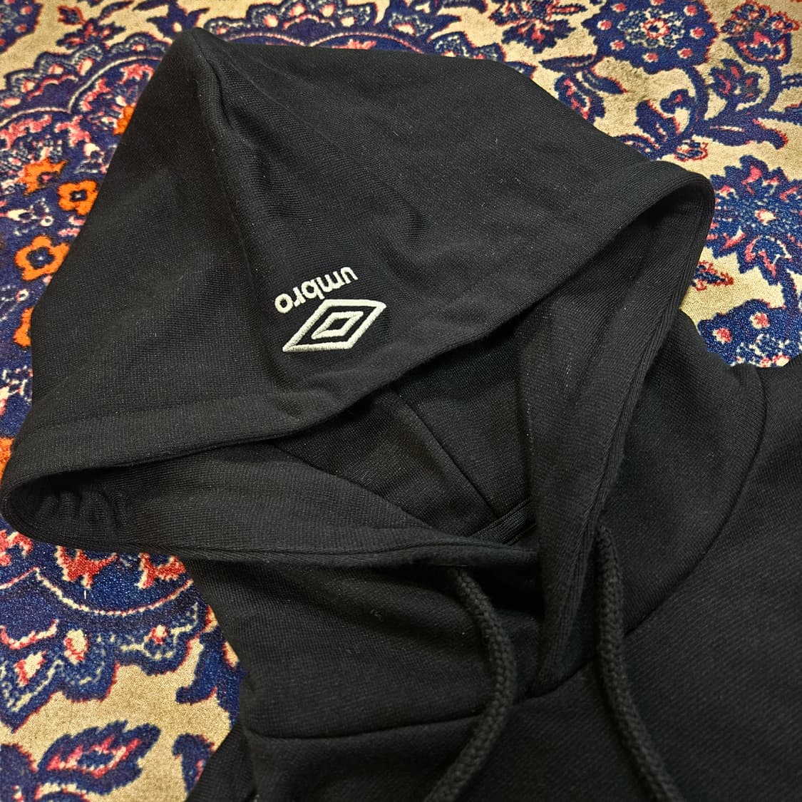 엄브로(UMBRO) 20Fw 빅프린팅 후드 브렌드 자수 티셔츠 M 상품이미지5