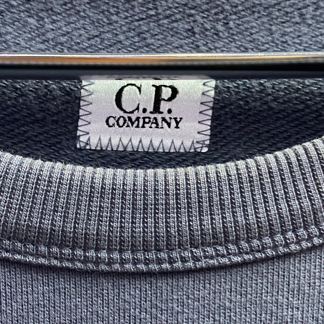 C.Pcompany 렌즈 스웻 셔츠 B2590 상품이미지4