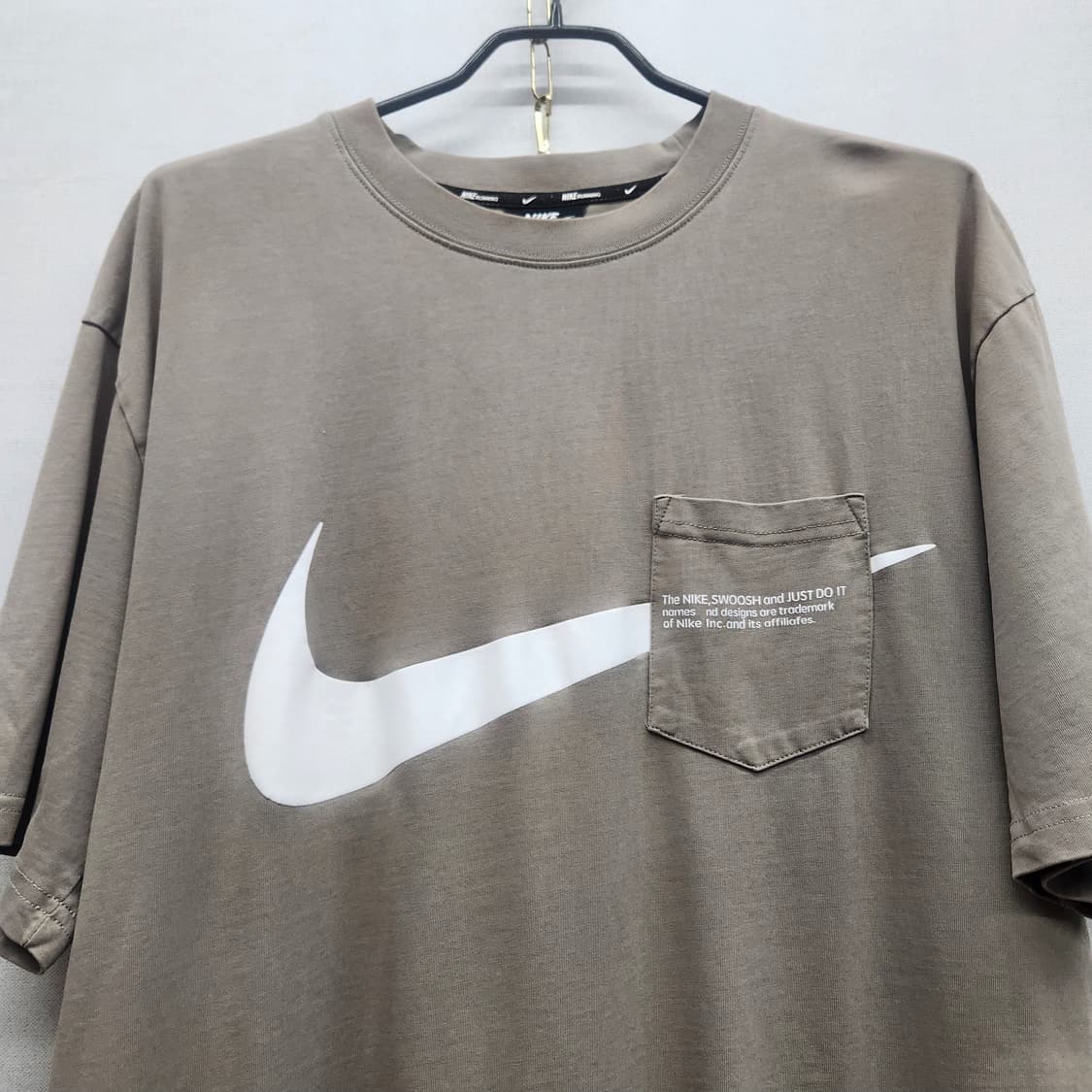 나이키 스우시 빅로고 원포켓 반팔 XXL(L) 상품이미지2