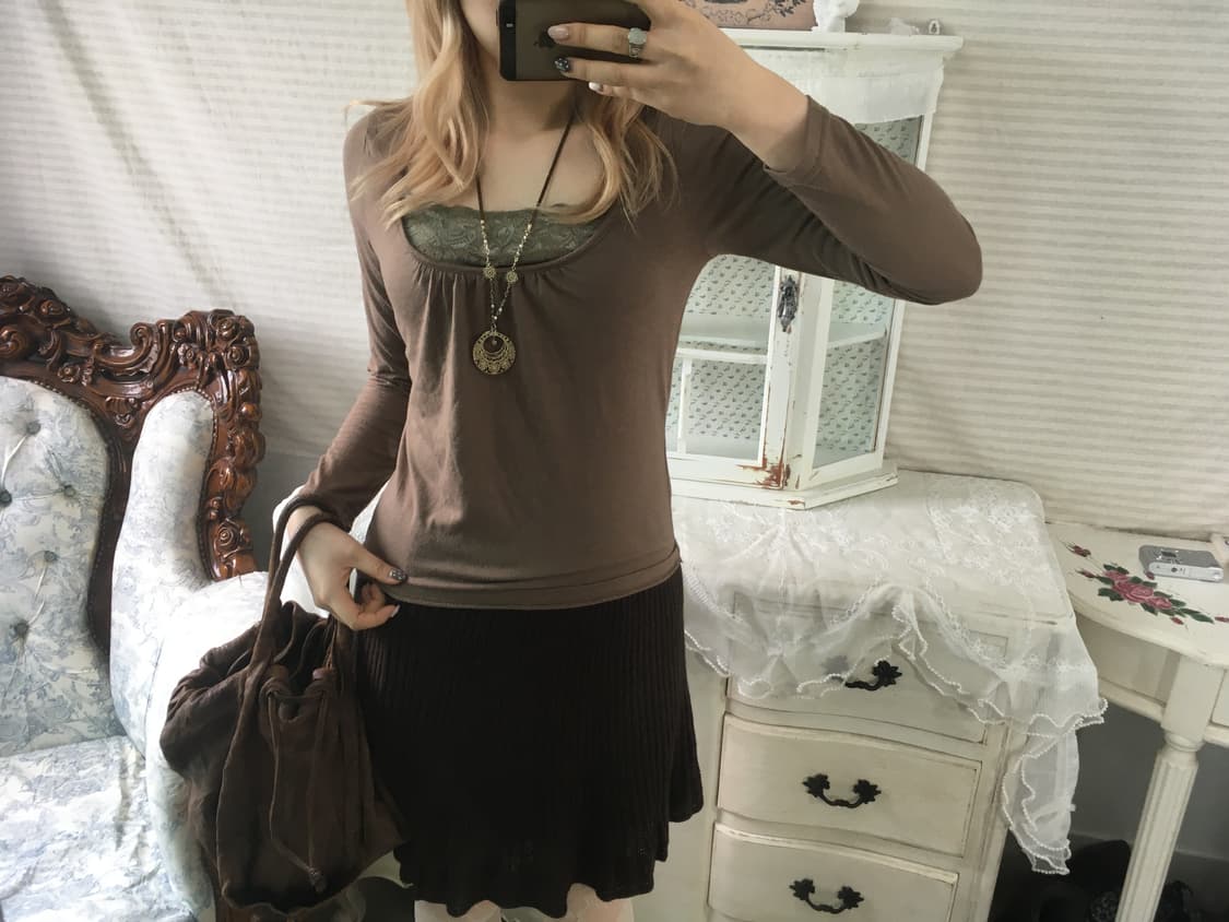 빈티지 브라운 레이스 셔링 티셔츠 상품이미지3