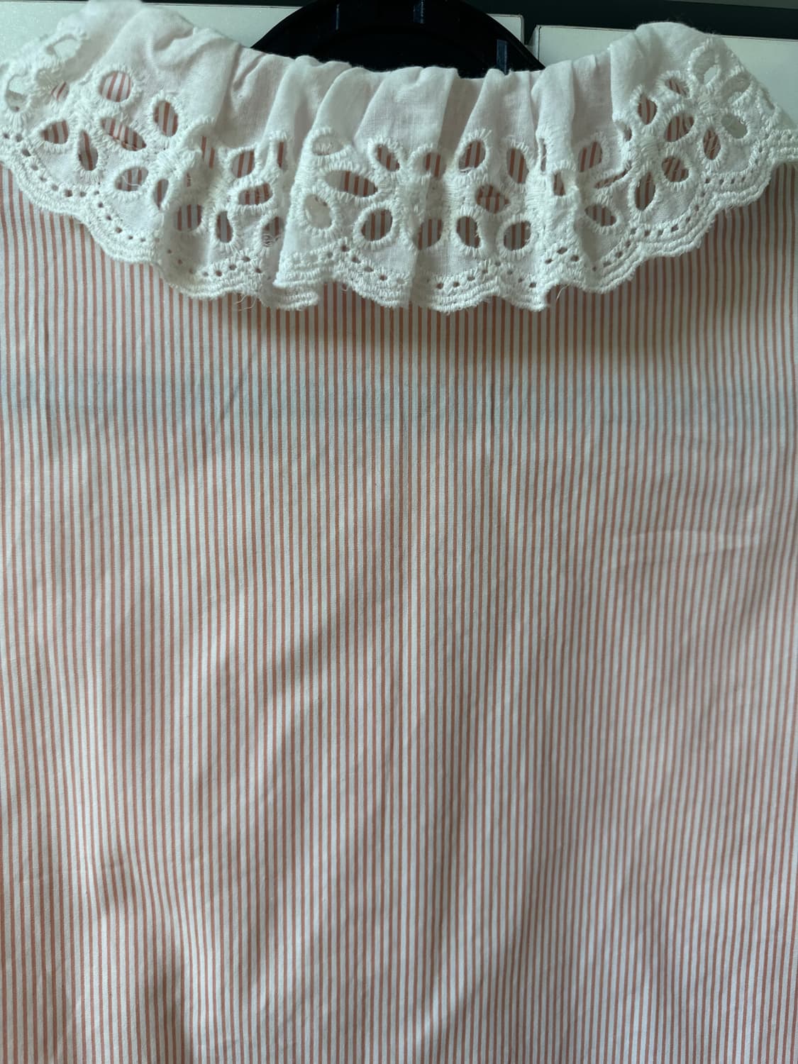 BNX 스트라이프 레이스 블라우스 상품이미지5