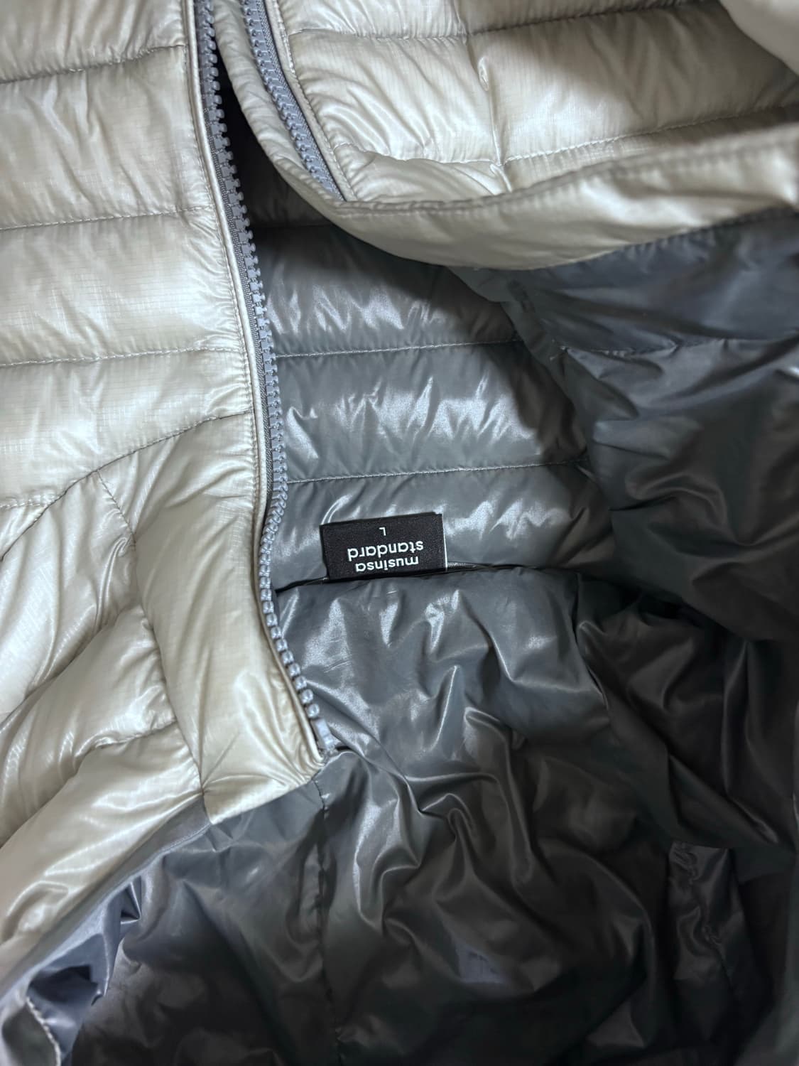 무탠다드 시티레저 경량패딩 라이트그레이 L 상품이미지3