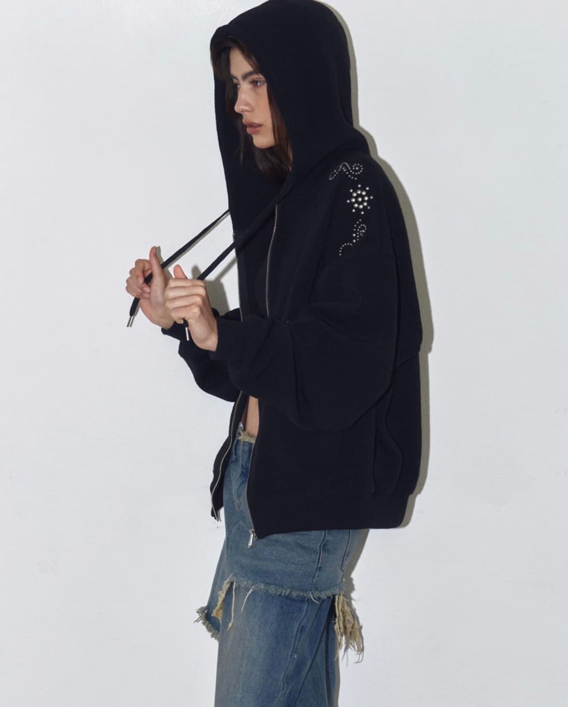 폴리수엠 스터드 후드집업 상품이미지6