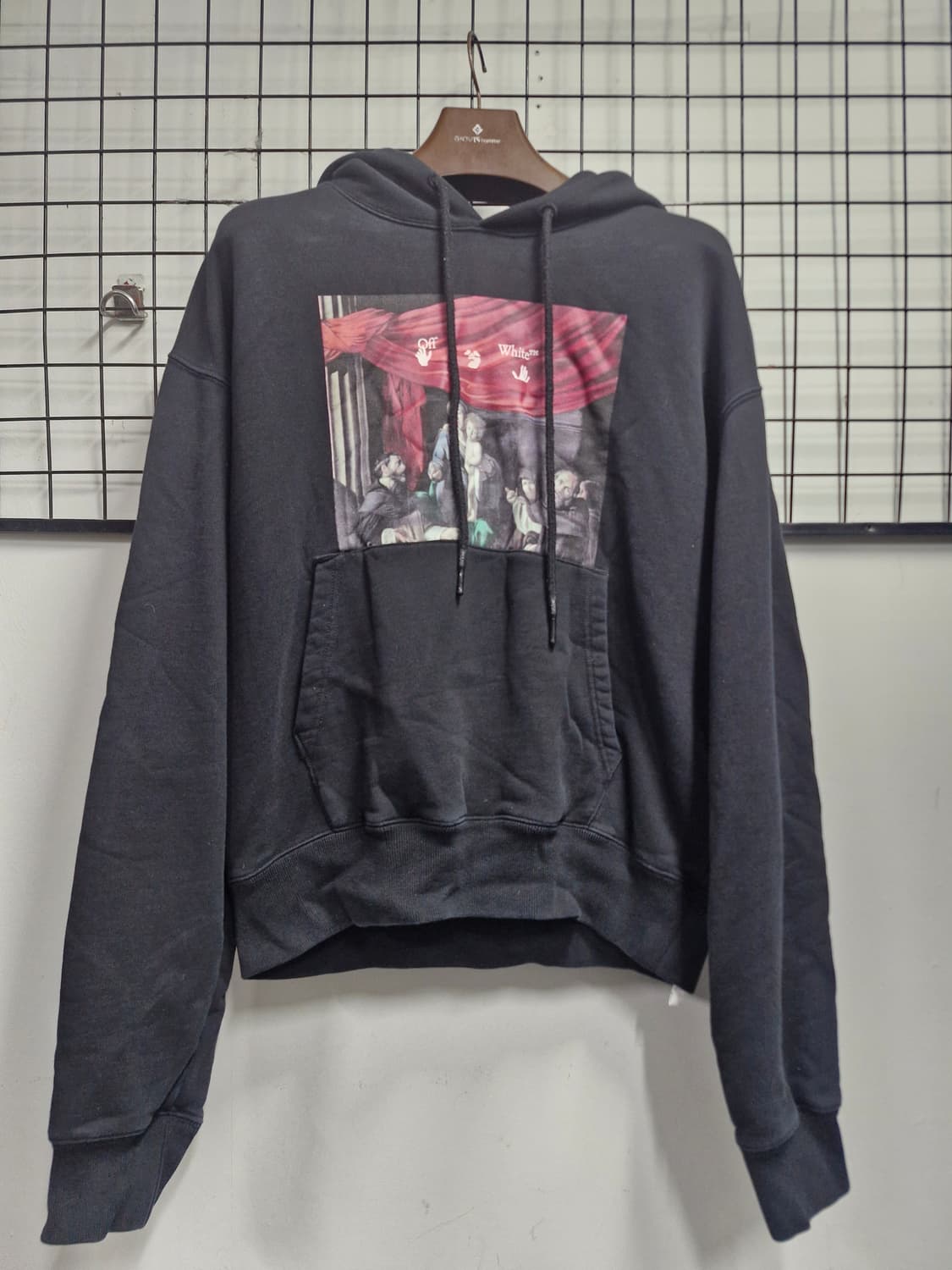 95M (20FW) 오프화이트 카라바조 페인팅 후드티 블랙 상품이미지1