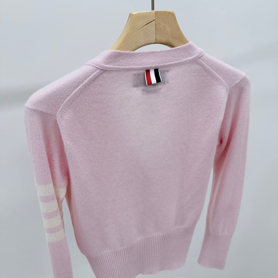 [S+급/40] 톰브라운 사선완장 캐시미어 여성 가디건 상품이미지6