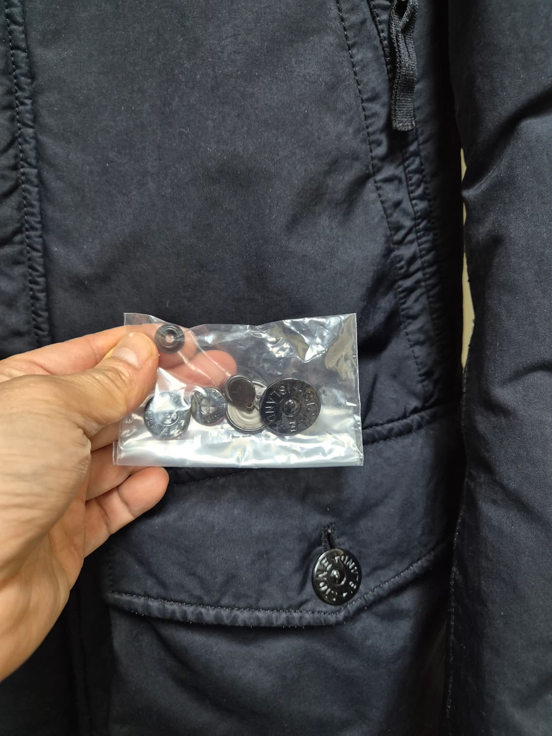 스톤아일랜드 데이비드 TC 양털 패딩 네이비 S 정품 상품이미지3