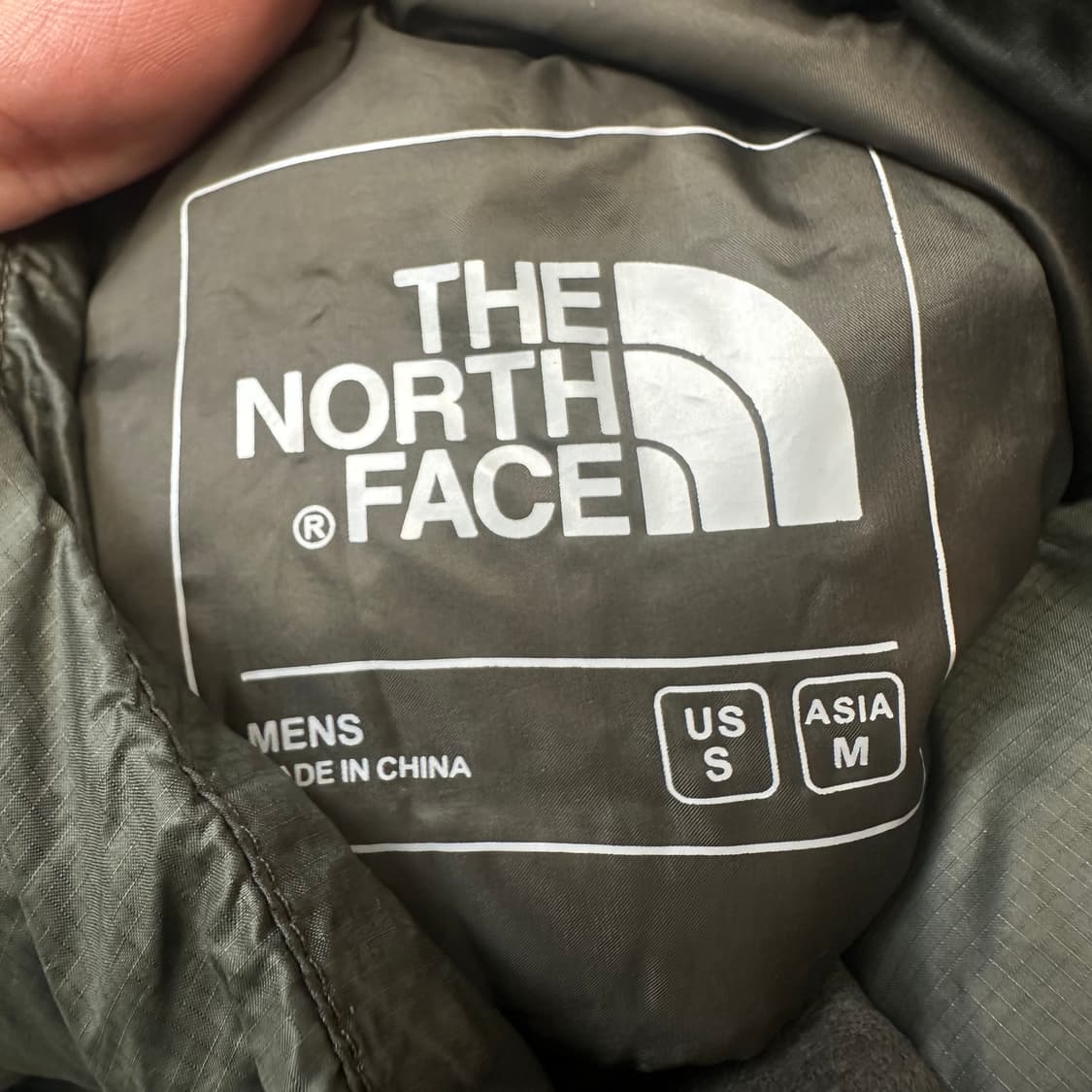 노스페이스 800 카키경량패딩 M 상품이미지3