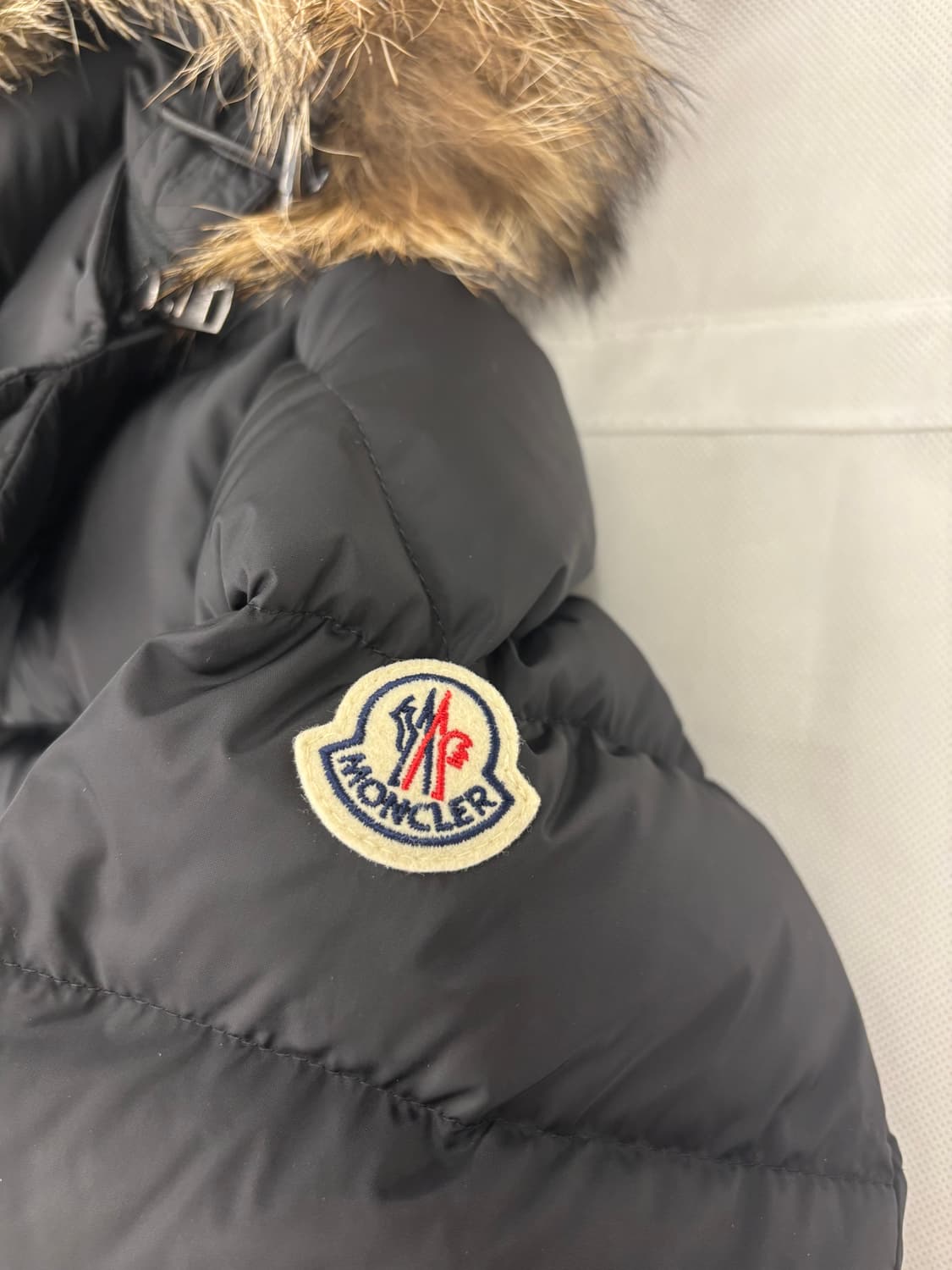 시착 새상품) 23fw 몽클레어 클루니 블랙 3 사이즈 판매 상품이미지3