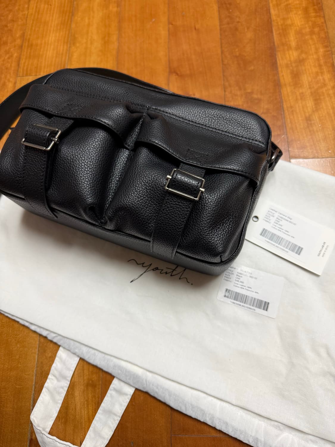 유스 레더 카메라백 블랙 상품이미지1