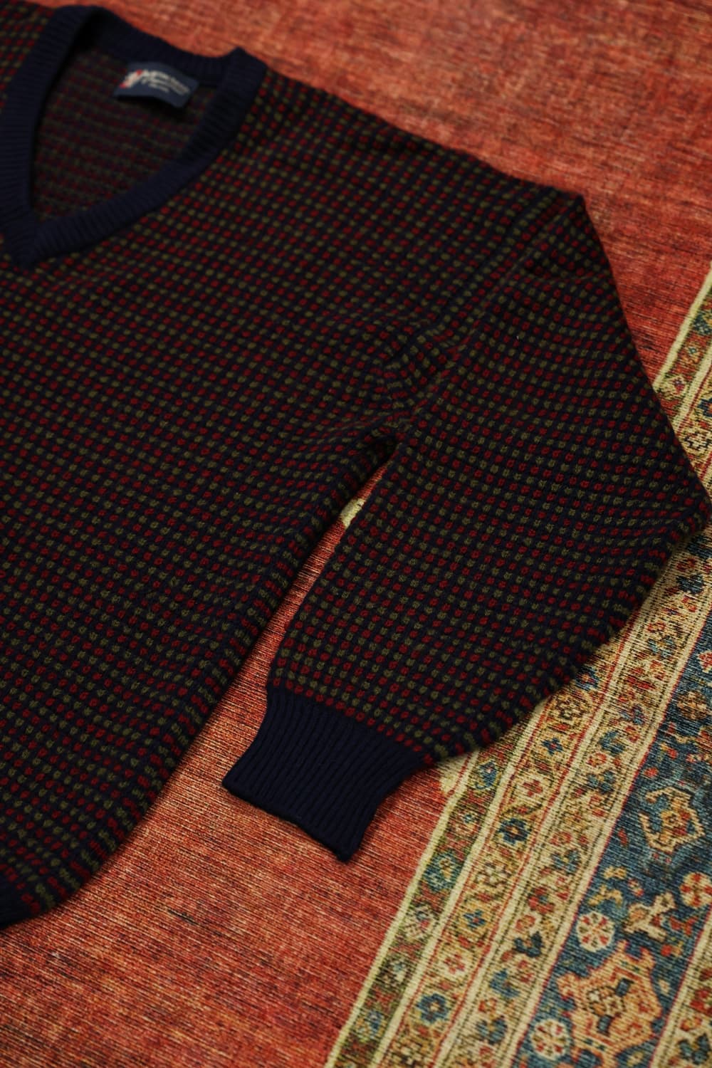 80~90s 빈티지 브이넥 니트 판매 상품이미지3