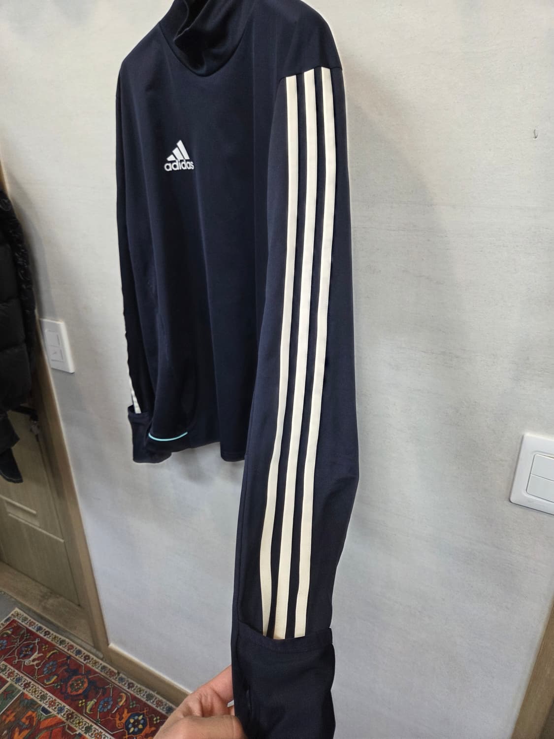 아디다스 티로 안감기모 하이넥 방풍 기능성 삼선 긴팔 105 상품이미지7